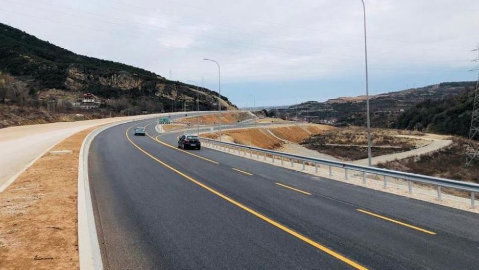 Autostrada Elbasan-Lekaj, do të kushtojë 148 mln euro, përfundon në dhjetor 2026